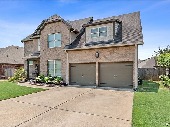 2nd image of 1107 Belle Meade Blvd