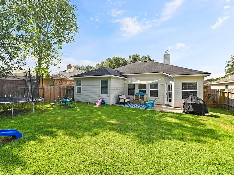 32018 Anne Ln — Photo 20
