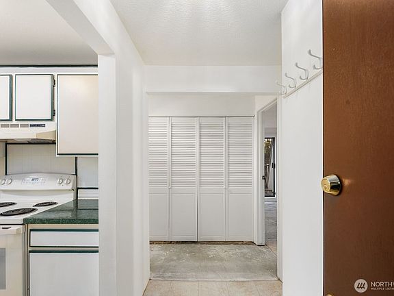 3rd image of 1414 154th Avenue NE #4406