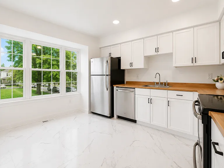 3603 Sweethorn Ct — Photo 15