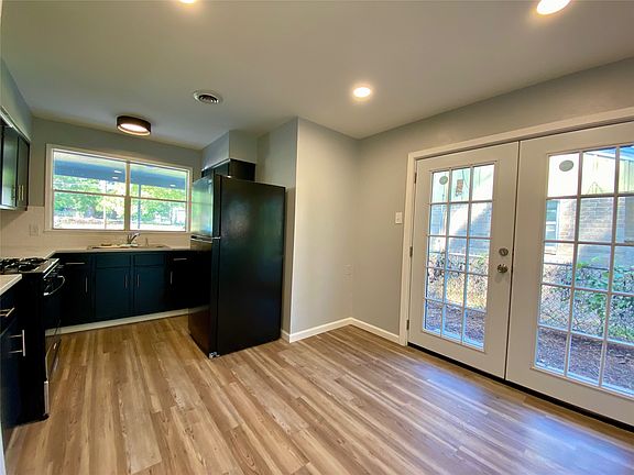 4th image of 5839 W Canal Blvd