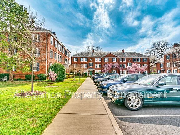3rd image of 3080 S Abingdon St APT C1