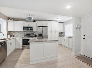 3138 Via Poinciana #306, Lake Worth, FL 33467