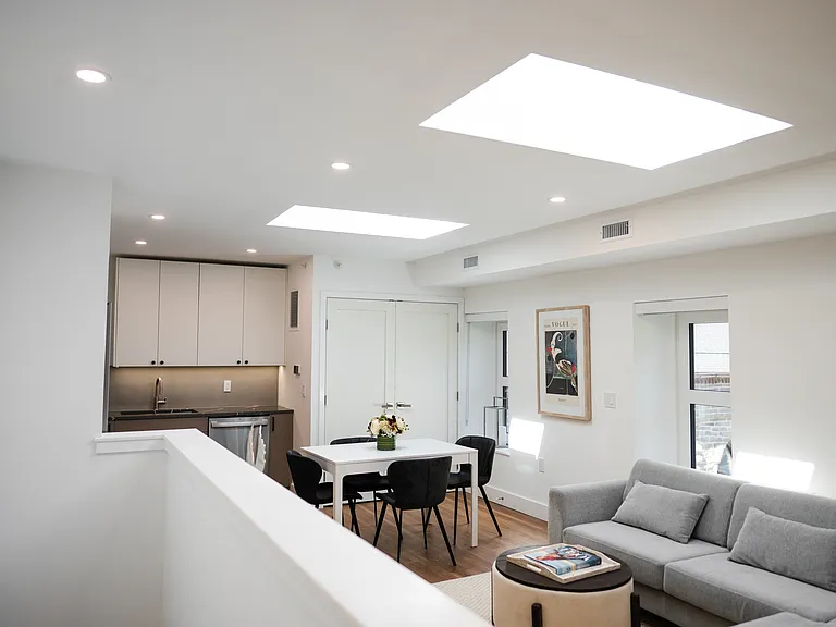 The Roe at Manayunk Apartments and Townhomes — Photo 145