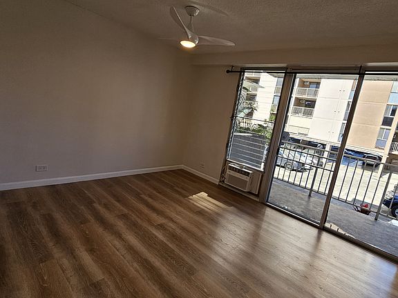 2nd image of 1412 Kewalo St APT 406