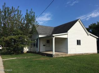 601 S Buchanan St, Marion, IL 62959