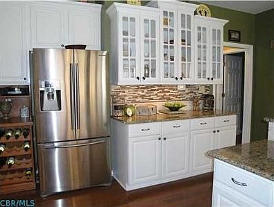 3rd image of 7681 Kestrel Way W