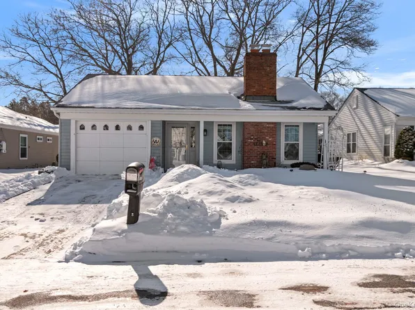 475 Stratford Lane, Ridge, NY 11961