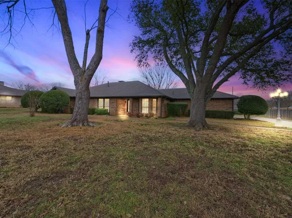 5509 Camino Dos Lagos Dr, Sherman, TX 75090
