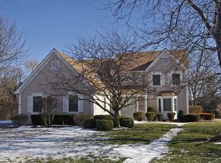 22112 Cambridge Dr, Kildeer, IL