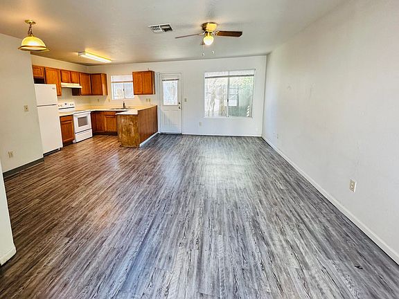 2nd image of 120 Curry Dr APT 6