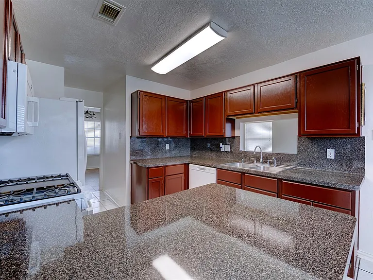 4026 Almond Lake Dr — Photo 19