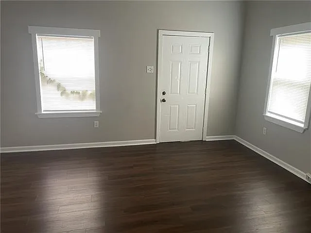 530 Tupelo St — Photo 3