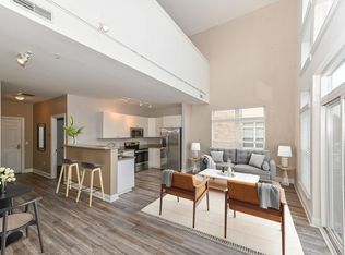 1550 N Warren Ave APT 313, Milwaukee, WI 53202