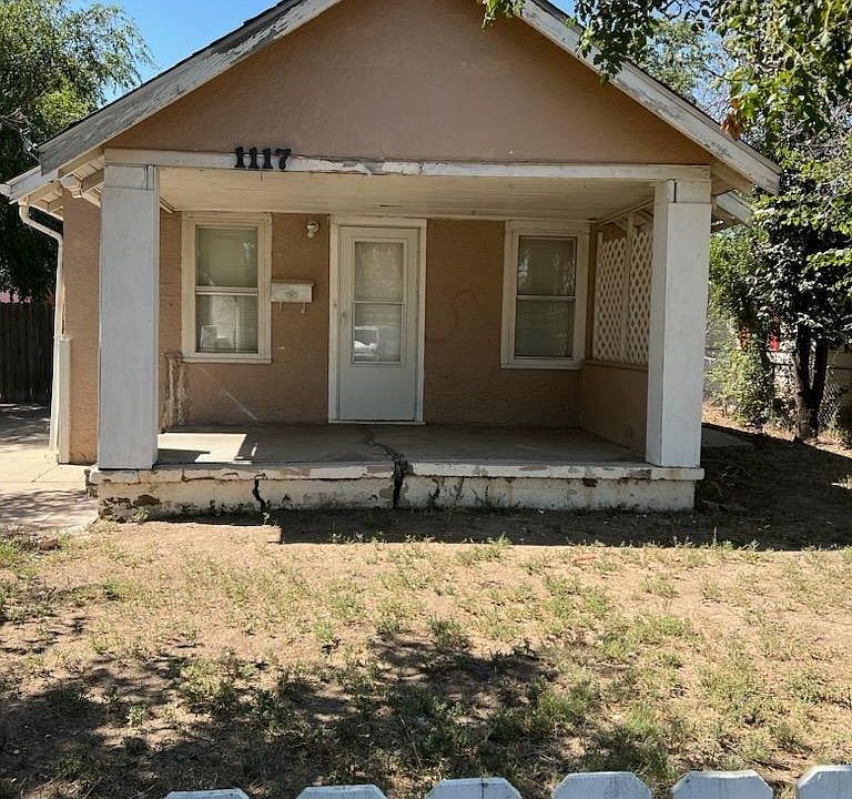 1st image of 1117 N 11th St