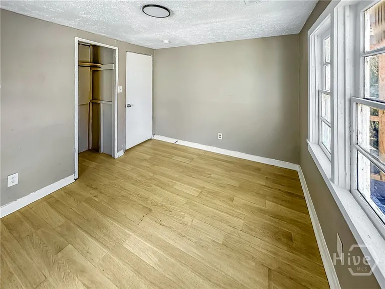 1204 Murphy Ave — Photo 10