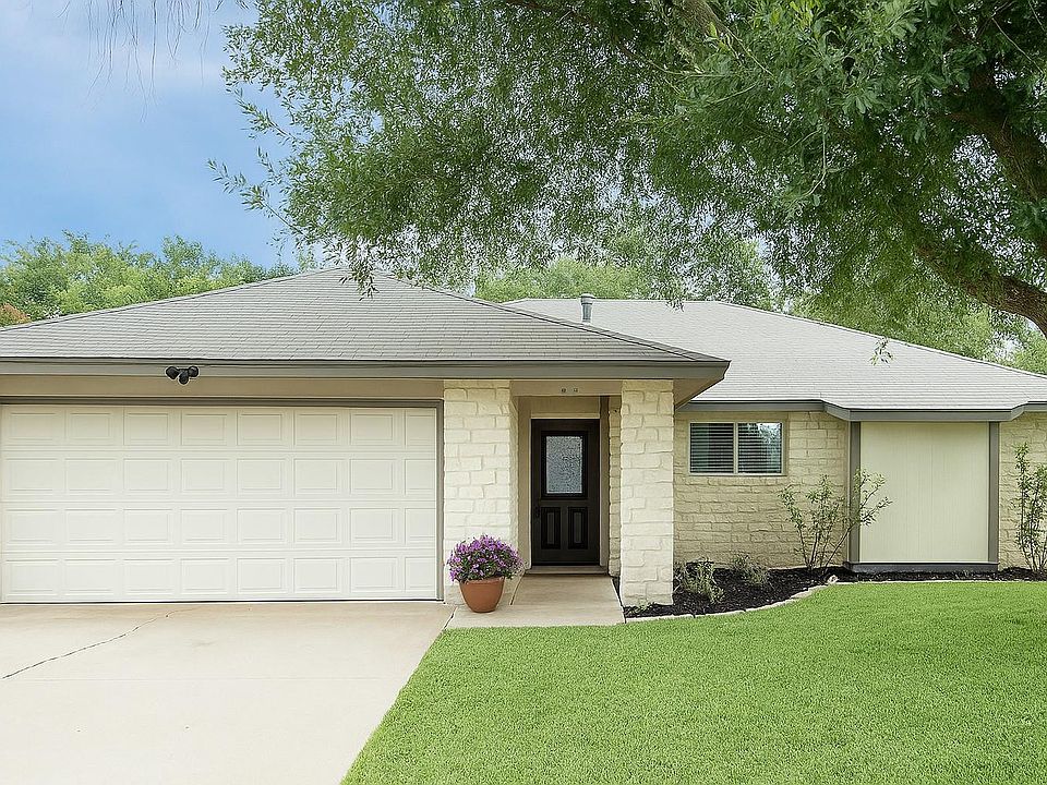 1st image of 910 Garden View Dr