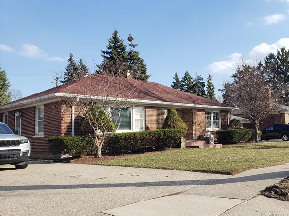 24816 Cushing Ave, Eastpointe, MI 48021