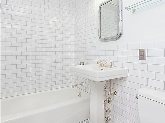 4th image of 304 E 20th St APT 5E