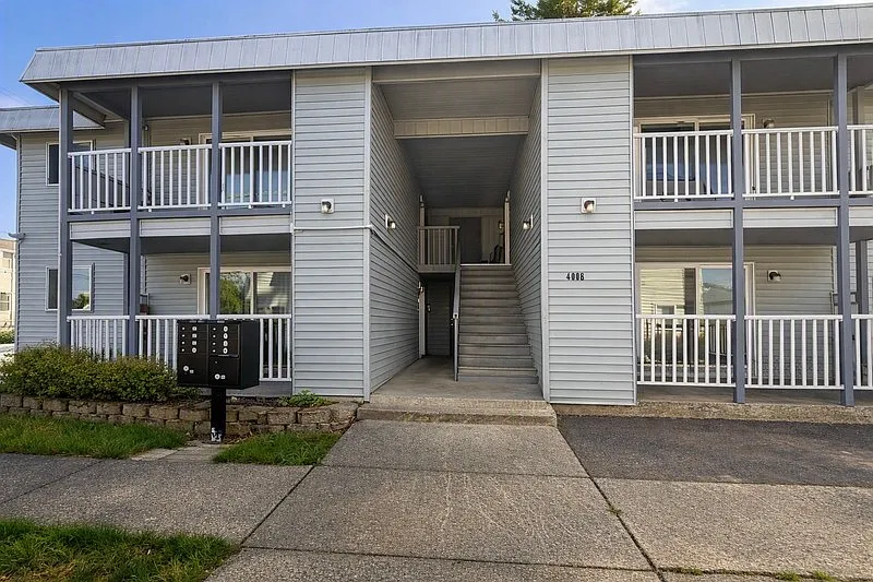 4006 S Lawrence St #2