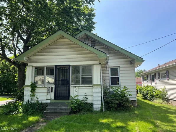 2568 Edwin Ave, Akron, OH 44314