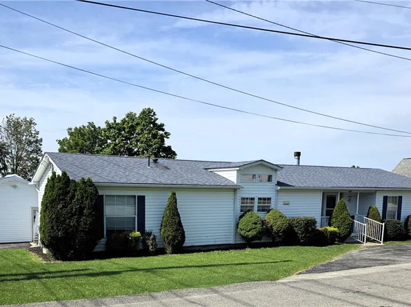 430 W Keeling Ave, Derry, PA 15627