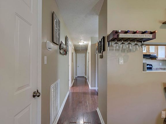 4th image of 117 Butler Dr