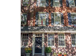 334 S 3rd St, Philadelphia, PA 19106