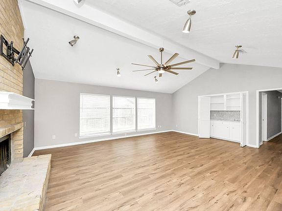 5th image of 619 Shenandoah Dr