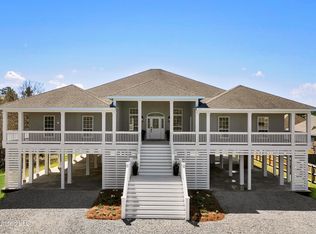 15521 Straw St, Ocean Springs, MS 39532