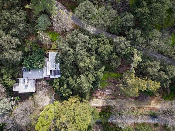5th image of 5836 Fairview Pl