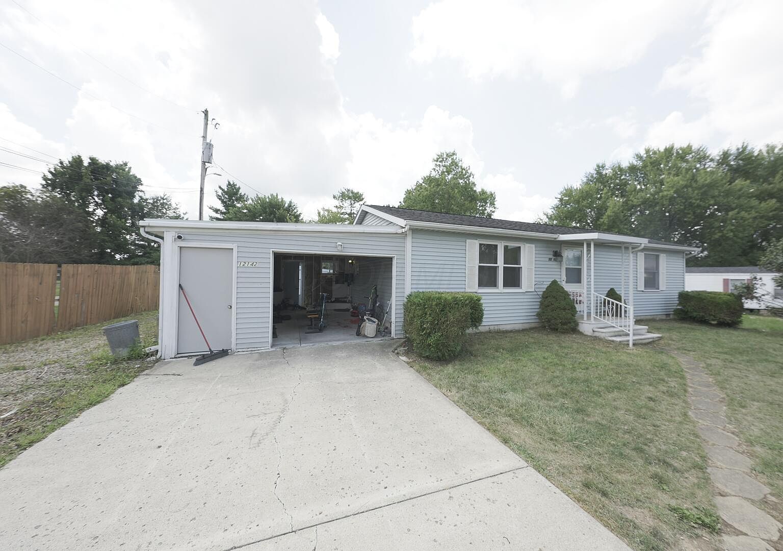 12142 Pleasant Valley Rd