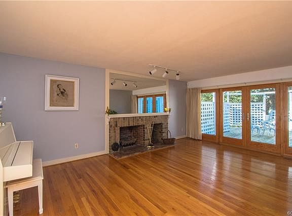 5th image of 2707 Burlwood Ct