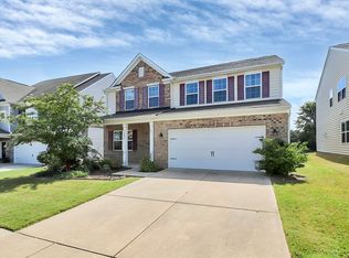 16027 Harbor Hill Dr, Charlotte, NC 28273