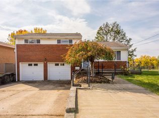 942 Lindsay Rd, Carnegie, PA 15106