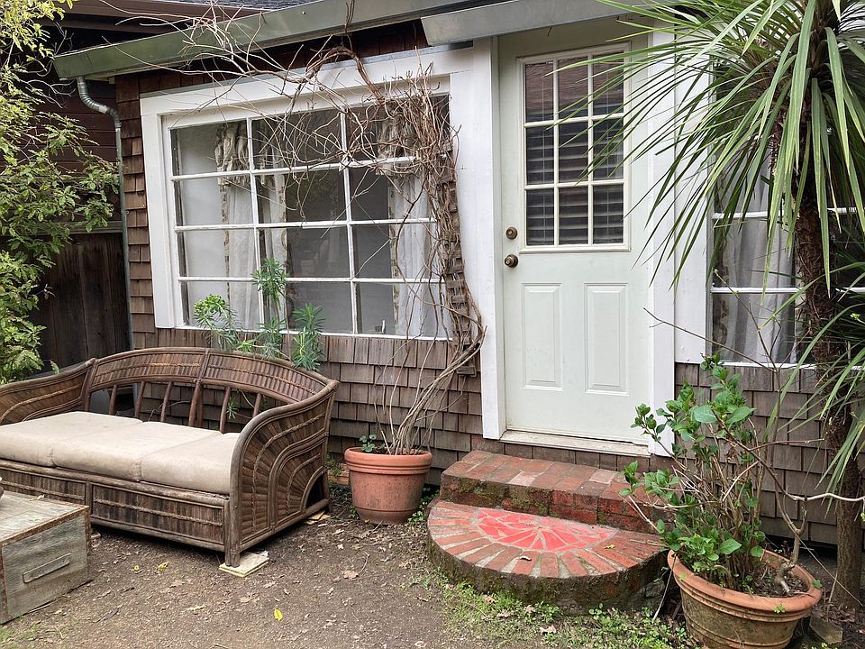 2nd image of 61 Laurel Ave