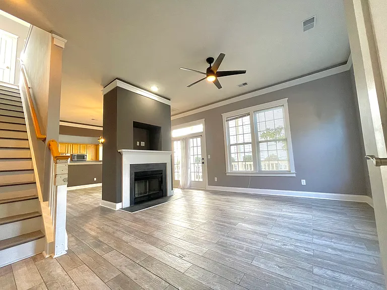 318 White Gables Dr — Photo 4