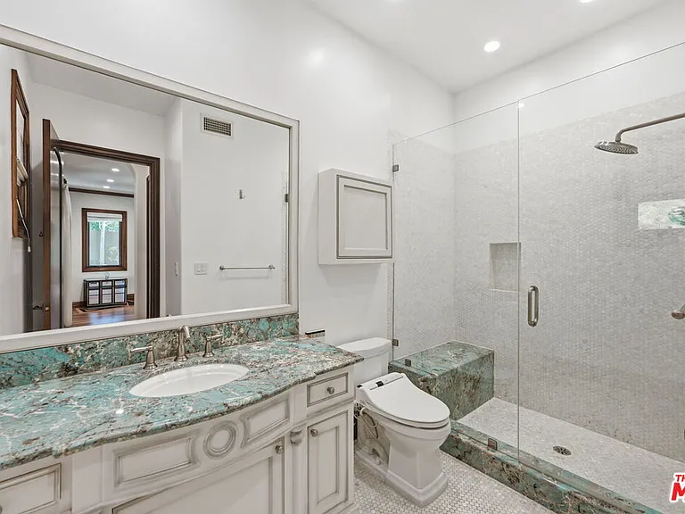 2108 San Ysidro Dr — Photo 31