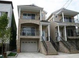 70 W 10th St, Bayonne, NJ 07002