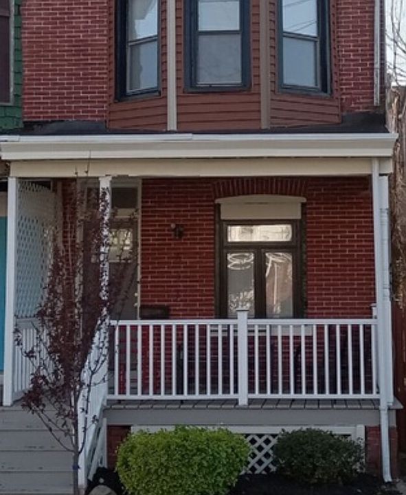 1st image of 611 Edgewood Ave