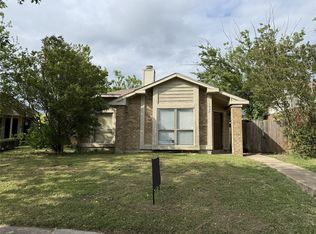 1637 Hackamore St, Mesquite, TX 75149