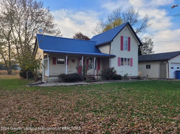 106 S State St, Bannister, MI 48807