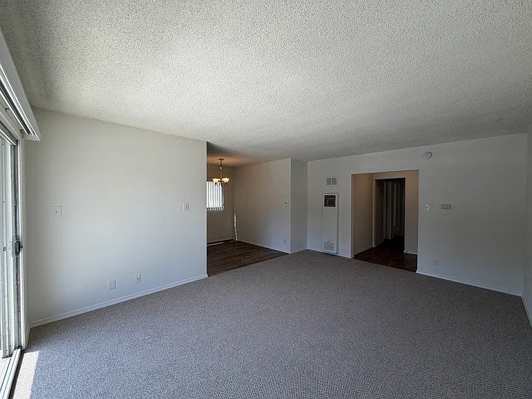 1942 Pelham Ave #2 — Photo 11