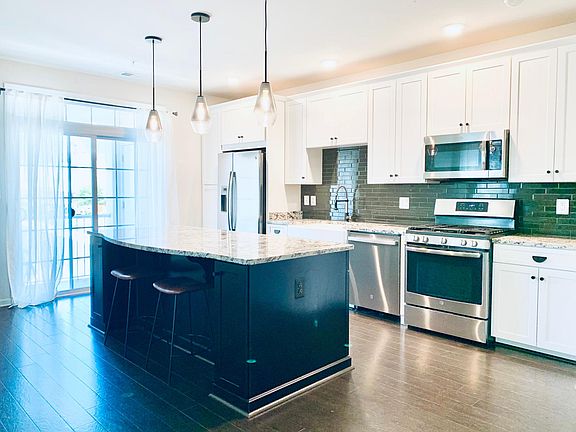 5th image of 23215 Milltown Knoll Sq Unit 106