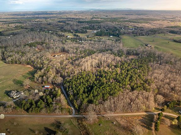 3rd image of 119 Arnold Rd