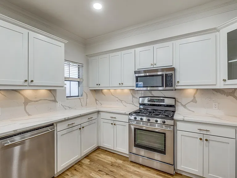 4210 Prescott Ave — Photo 11