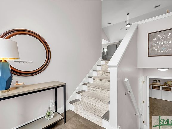 3rd image of 127 Teakwood Drive