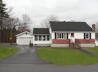 4 Faith Ave, Dracut, MA 01826