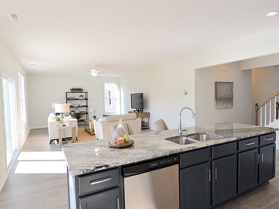 Image represents a previous build. Current selections may vary.