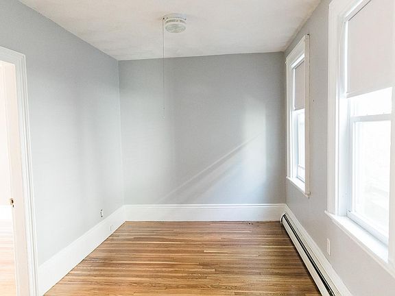 5th image of 1 Willow Ave #1